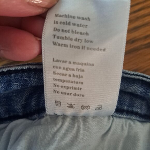 KanCan Lt Wash Distresses Embroidered Detail Fray Hem Skinny Jeans Sz 31 - Picture 13 of 14